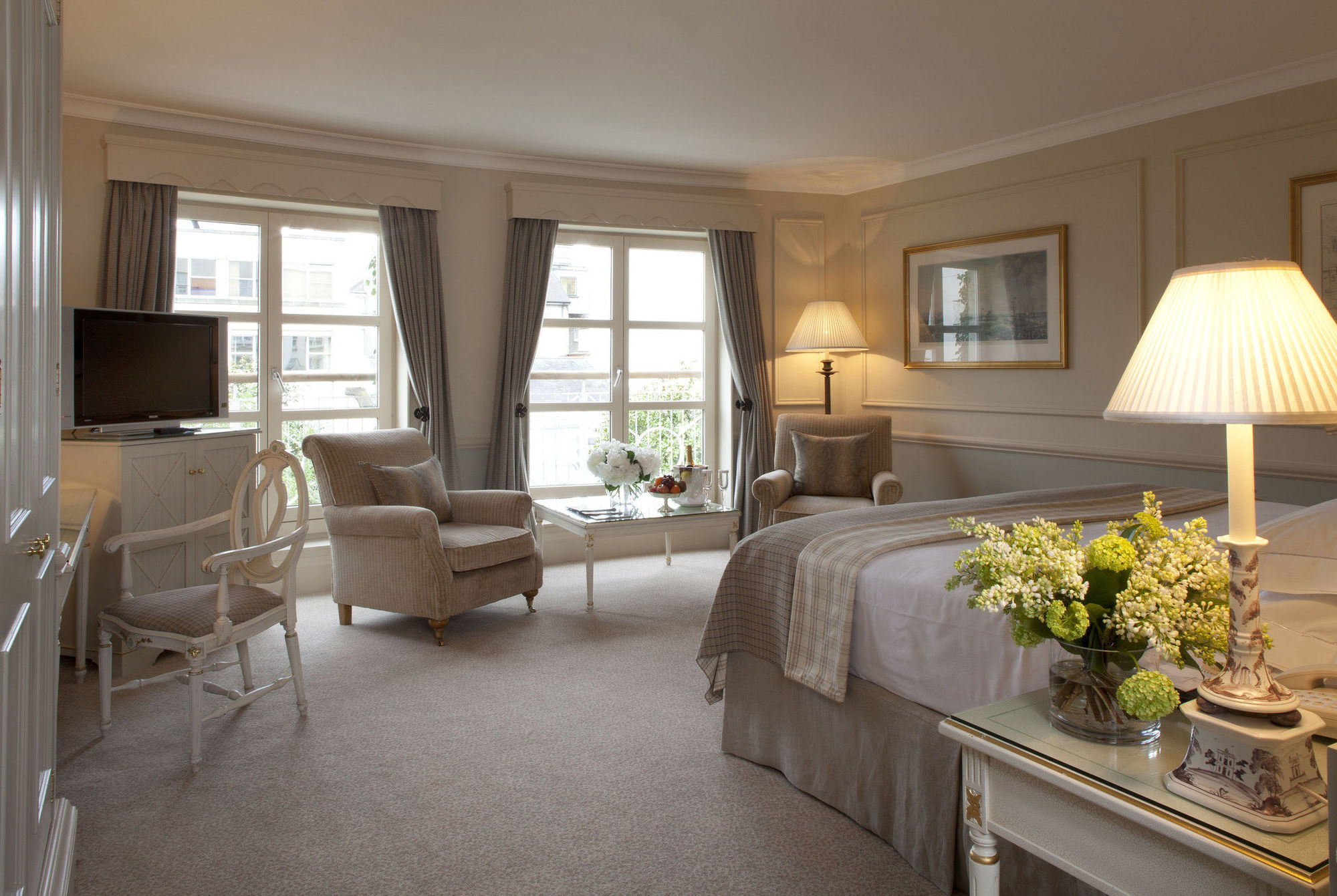 The Merrion Hotel Dublin Room photo